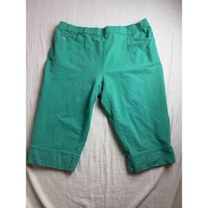 Quacker Factory Dream Jeannes Capri Pants Womens 2X Plus Green Rhinestone Heart